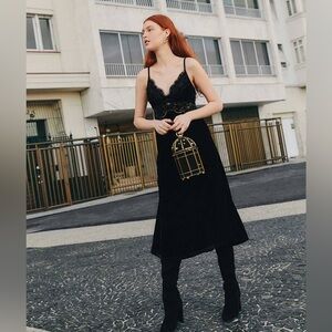 BNWT FARM RIO Black Richelieu Velvet Slip Dress L